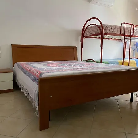 Big Zan01/02 · 4 Bedrooms · 16 Beds · 4 B Βίλα *